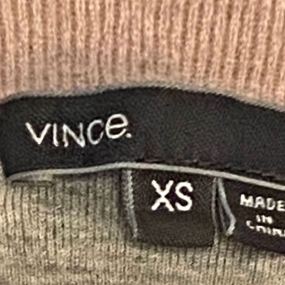 SOLD -Vince Double Faced Sweater Pale Pink w Gray  Women XS - Picture 6 of 10